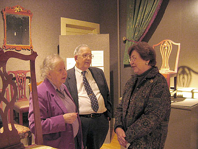 Margaret Bowen and Society members Dorothy and John Mix