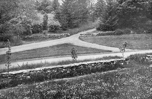 THE ENTRANCE TO THE SANITARIUM GROUNDS
