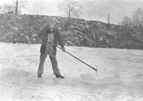 ice harvesting in North Stamford, unknown date and people
