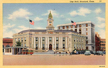 Postcard, around 1946. The church has been replaced by the Citizens Savings Bank.