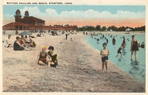 Undated postcard titled 'Bathing Pavilion and Beach, Cummings Park, Stamford, Conn.'