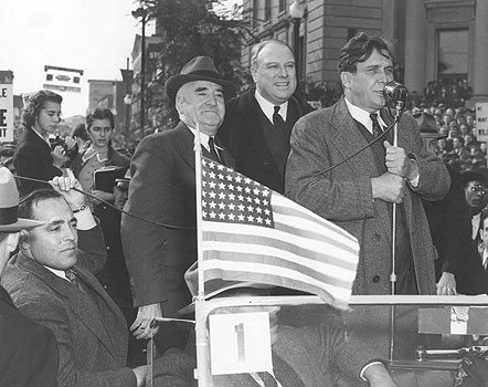 Wendell Wilkie campaigning 1940